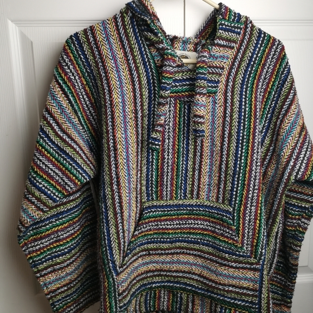 Source Unknown Red and Blue Crew Neck Sweater